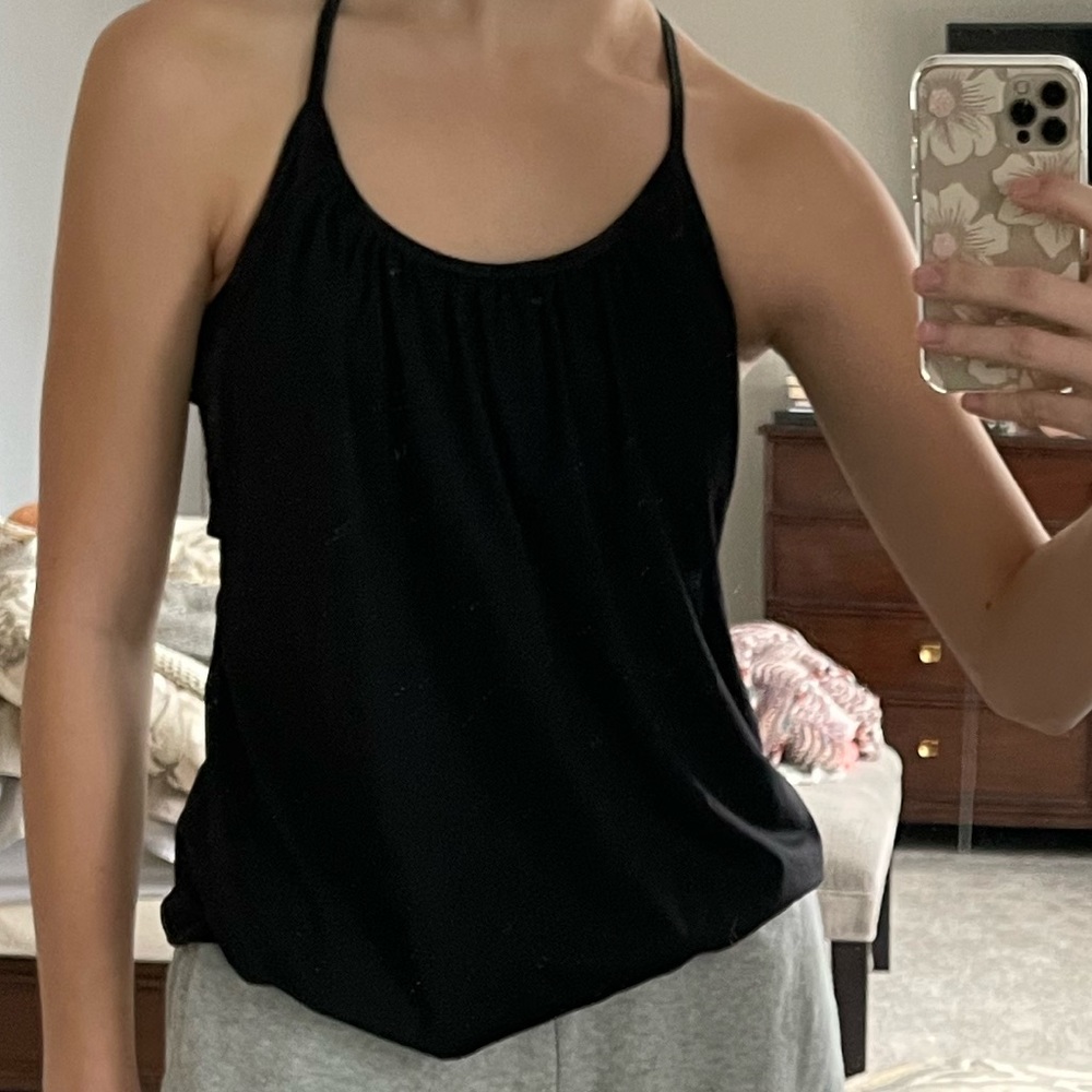 Lululemon no limits tank